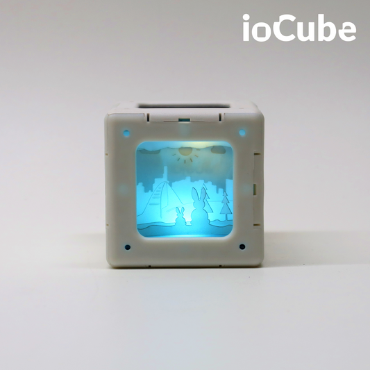ioCube Paper Cut Light CITY